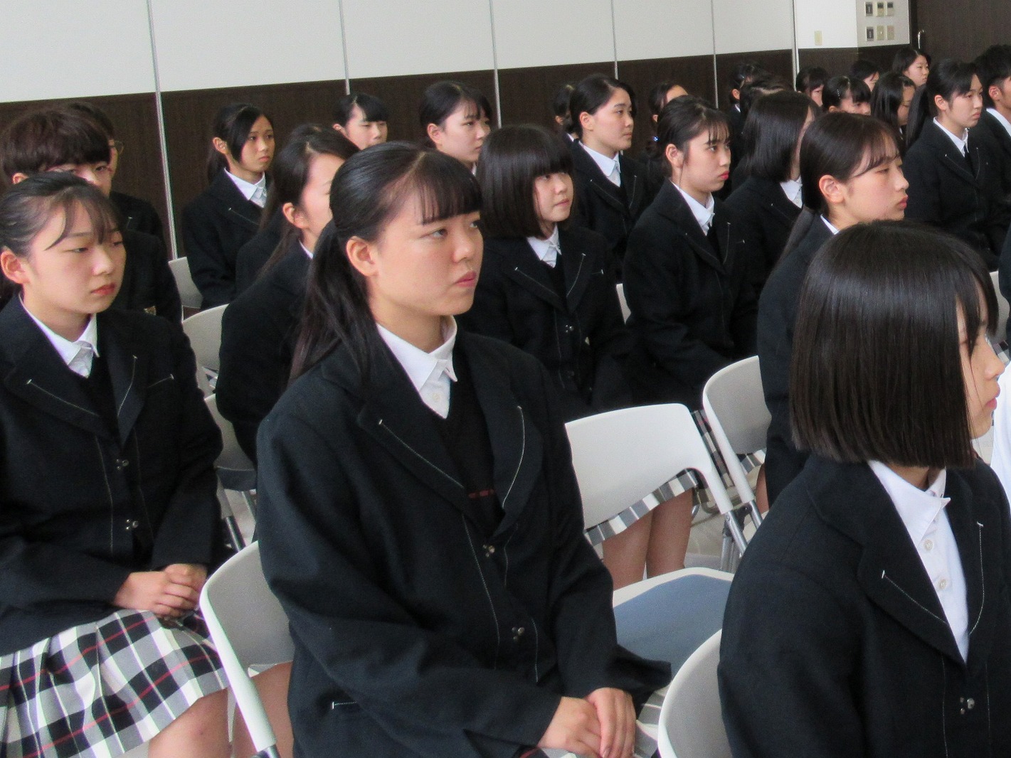 ハリウッドワールド美容専門学校 制服 INFORMATION：ハリウッドワールド美容専門学校 入校式｜学校法人向陽